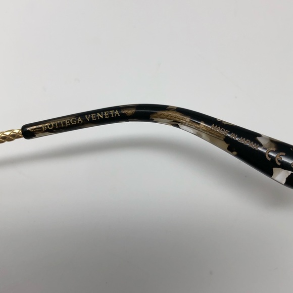 Bottega Veneta Tortoise Cat Eye Sunglasses - Picture 7 of 8